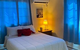 Tiny Apartment By Merengue House ,8 Minutos Airport